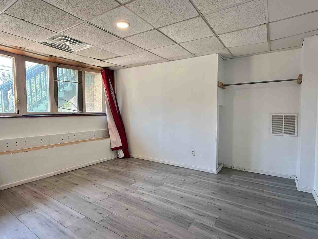 1300 Main St - Photo 4 of 8