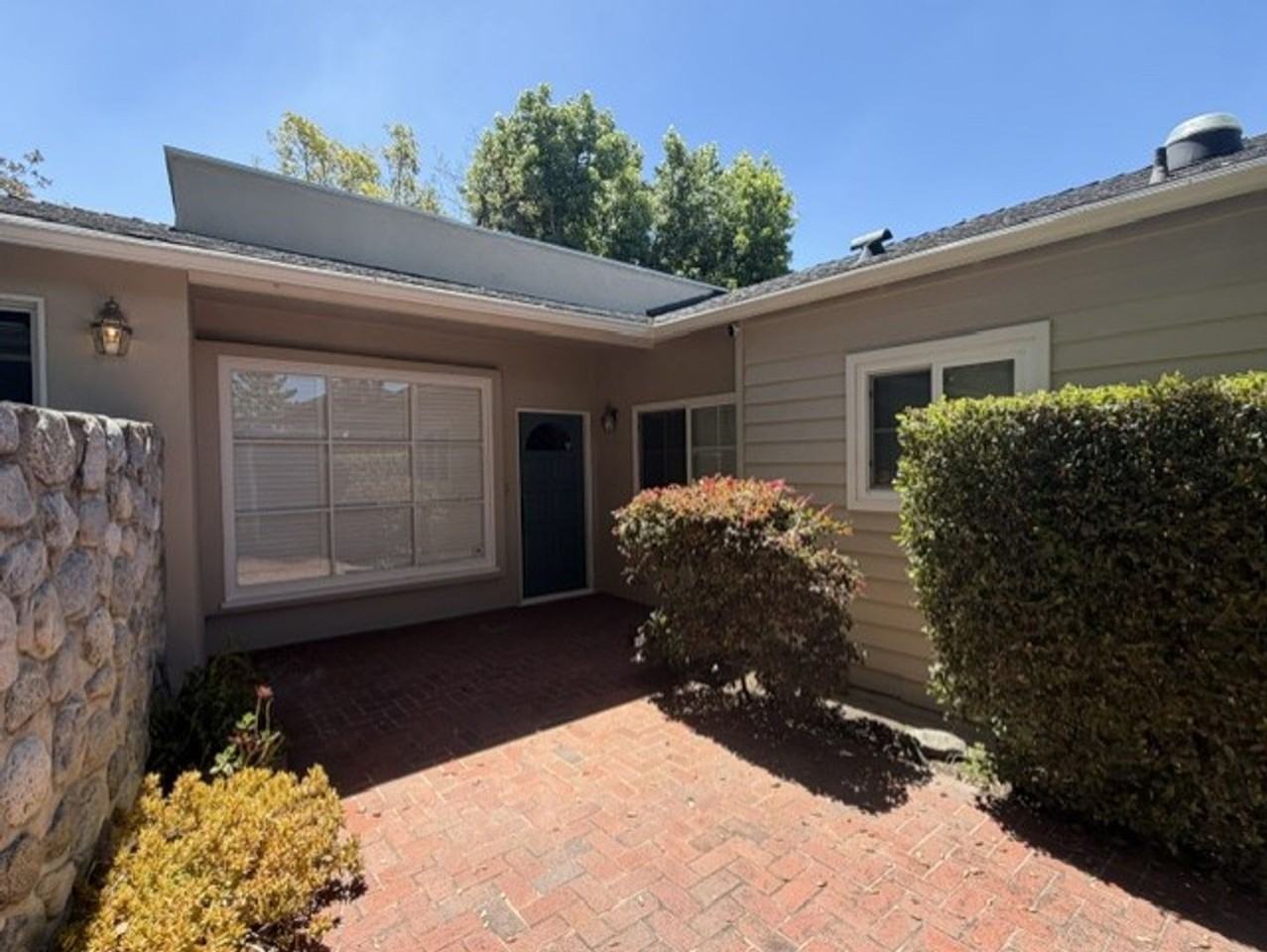 3040 Orange Ave - Photo 4 of 38