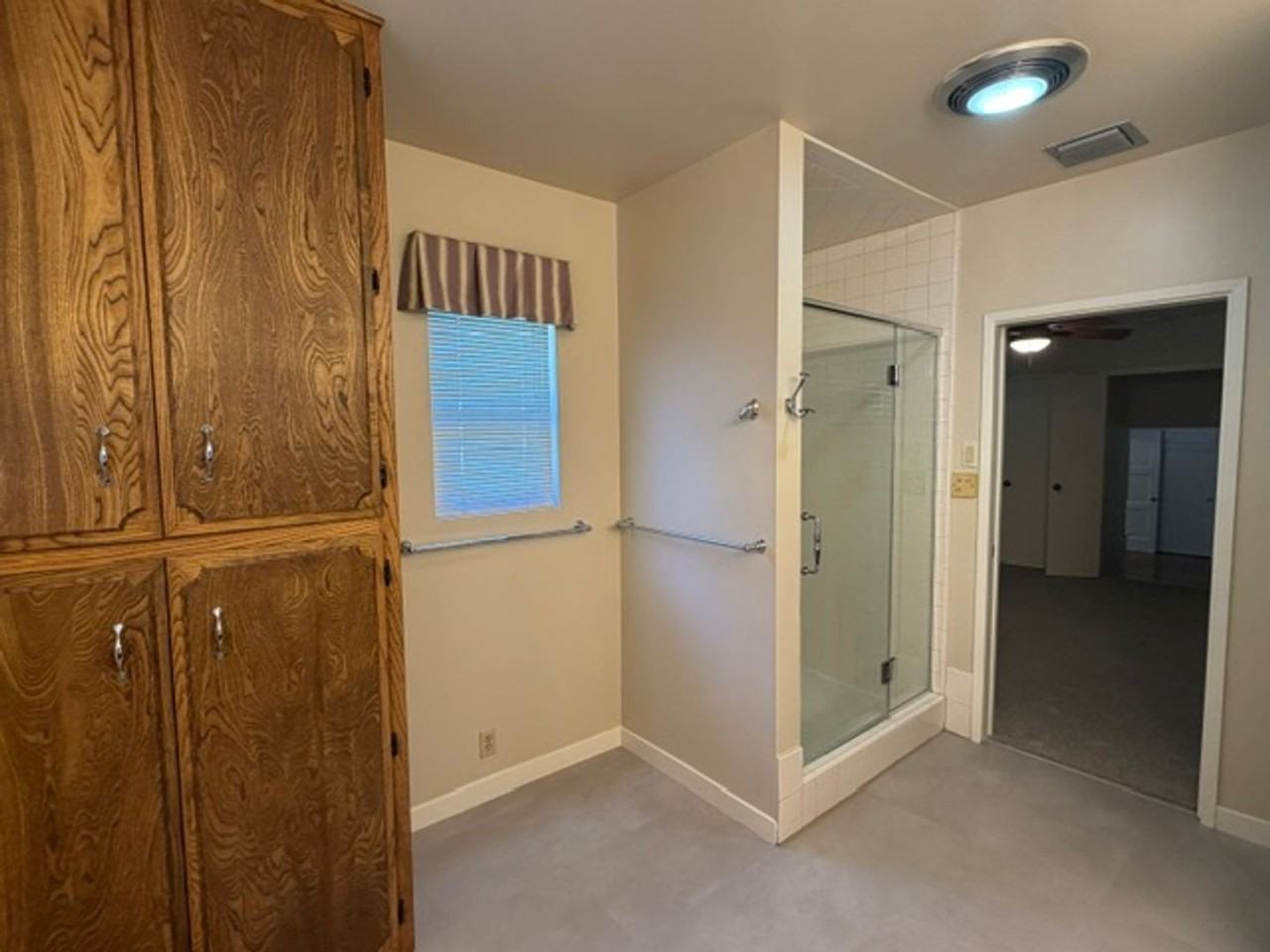 3040 Orange Ave - Photo 7 of 38