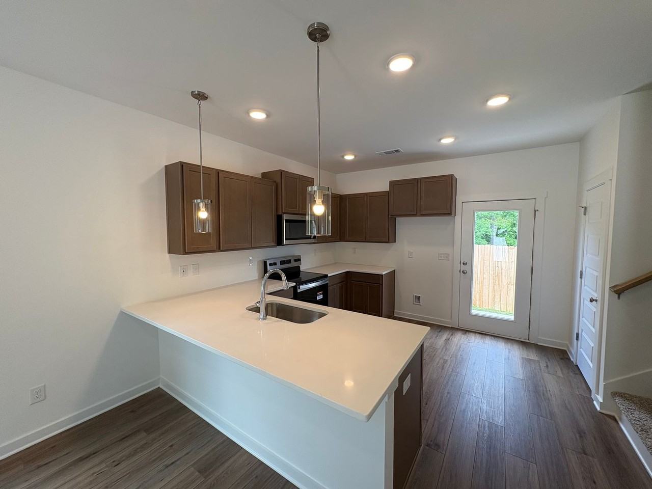 15 Stevens Cove Dr - Photo 6 of 24