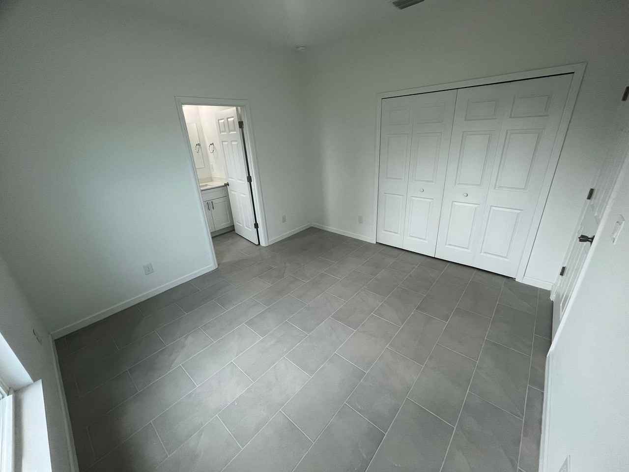 107 W 5th St - Photo 7 of 13
