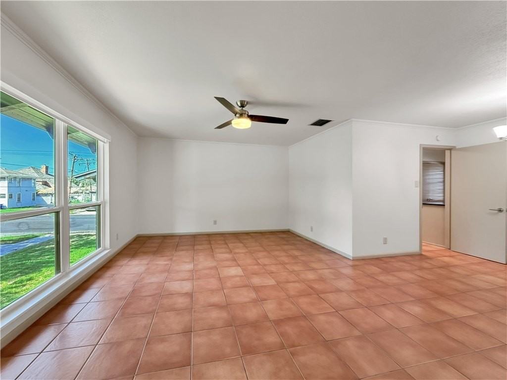 2905 Santa Fe St #4 - Photo 4 of 27