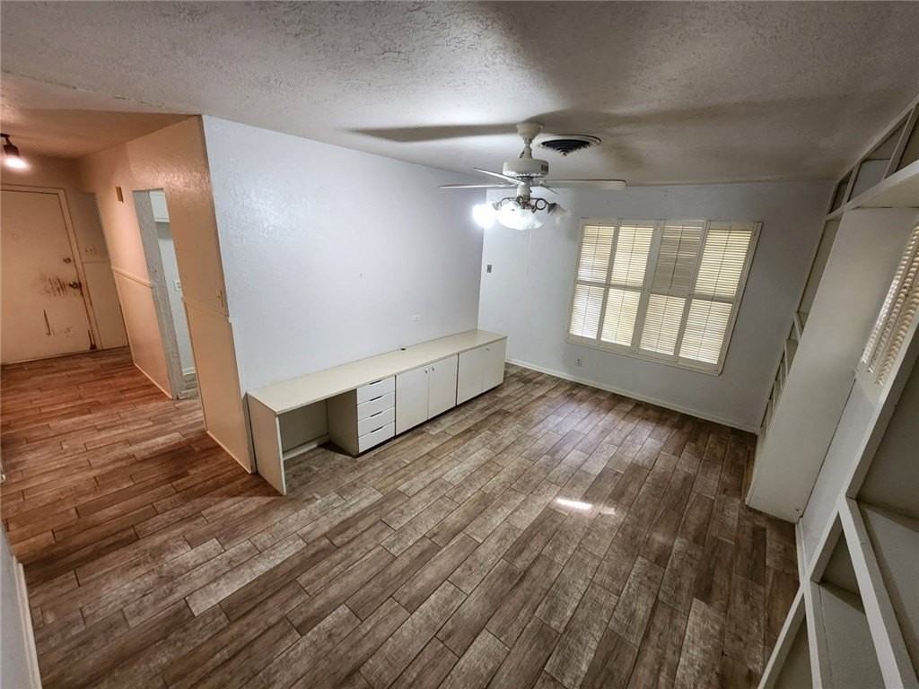 4114 Cork Dr - Photo 7 of 17