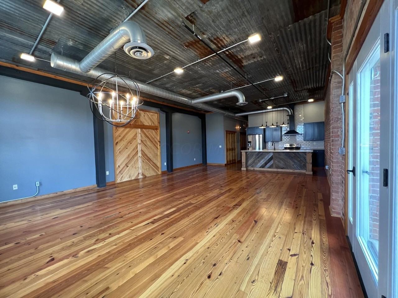 433 S Columbus St #B - Photo 7 of 19