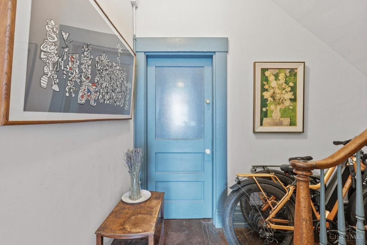 814 Elm St - Photo 2 of 15