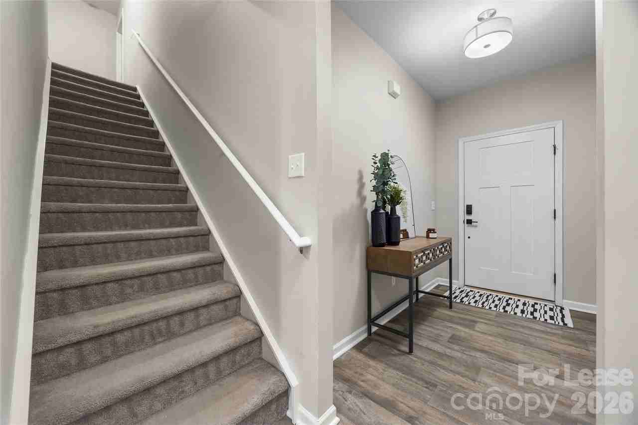 1140 Streamside Ln - Photo 3 of 33