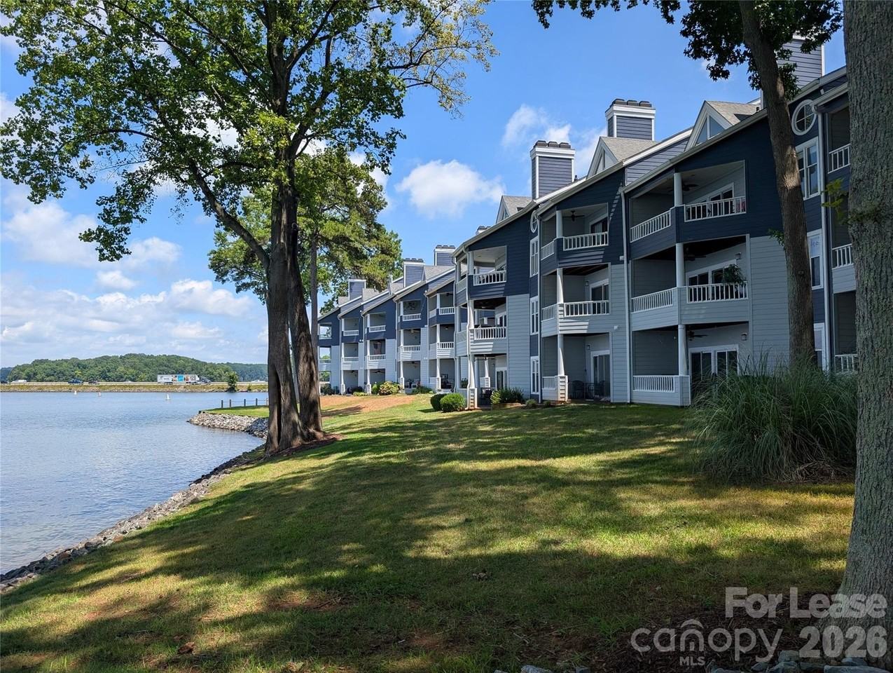 350 Northwest Dr - Photo 4 of 25