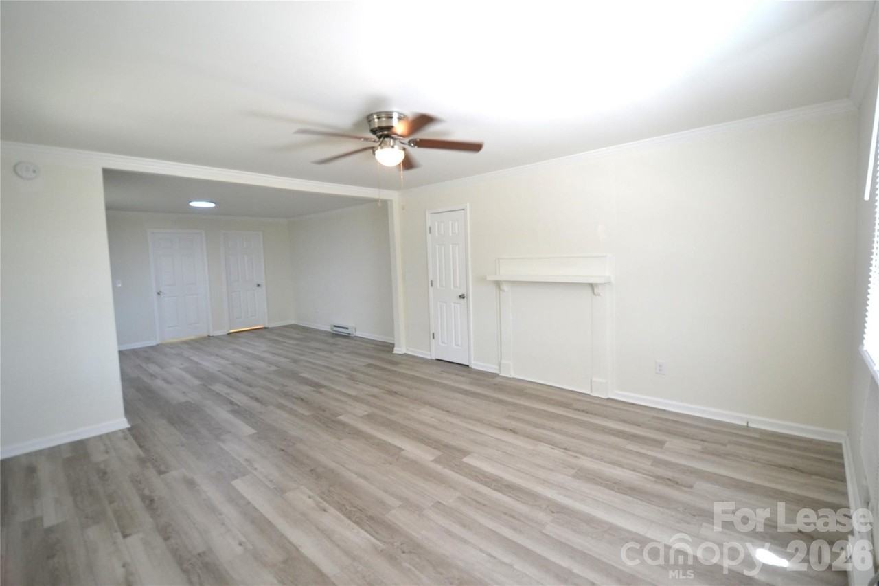220 Odell Dr Nw - Photo 7 of 18