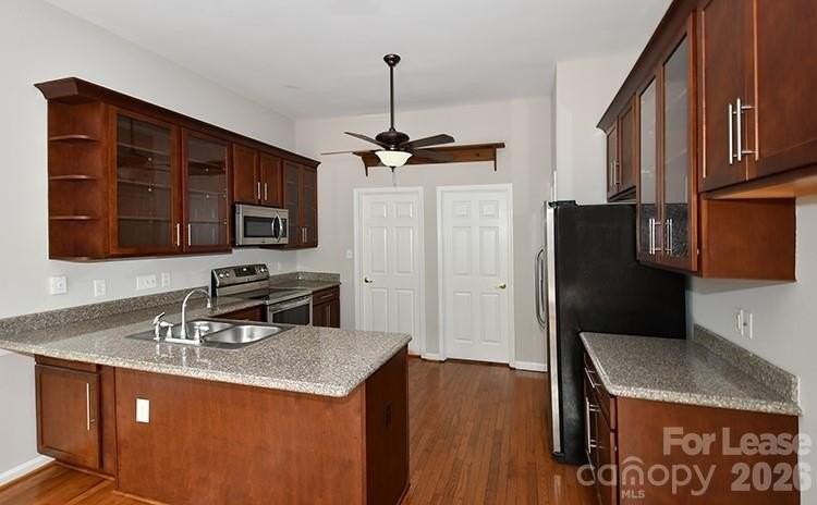 10014 Prosperity Point Ln - Photo 6 of 19