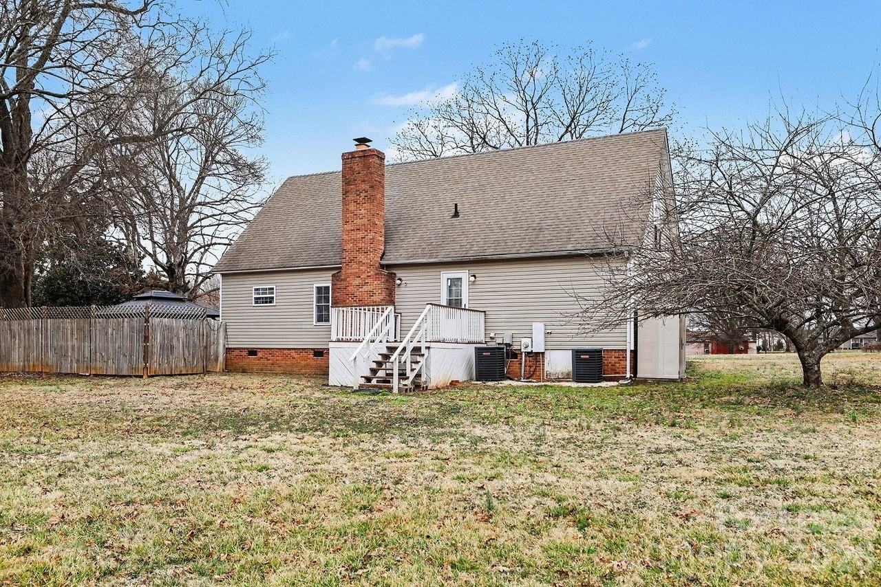 2166 Statesville Hwy - Photo 6 of 6