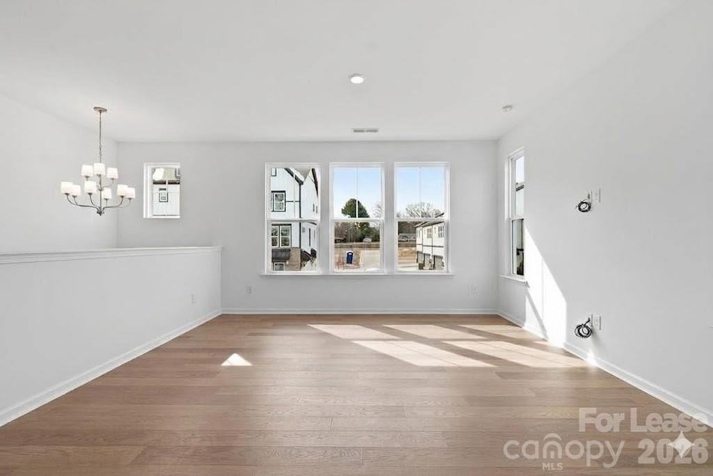 411 Silver Star Blvd - Photo 4 of 12