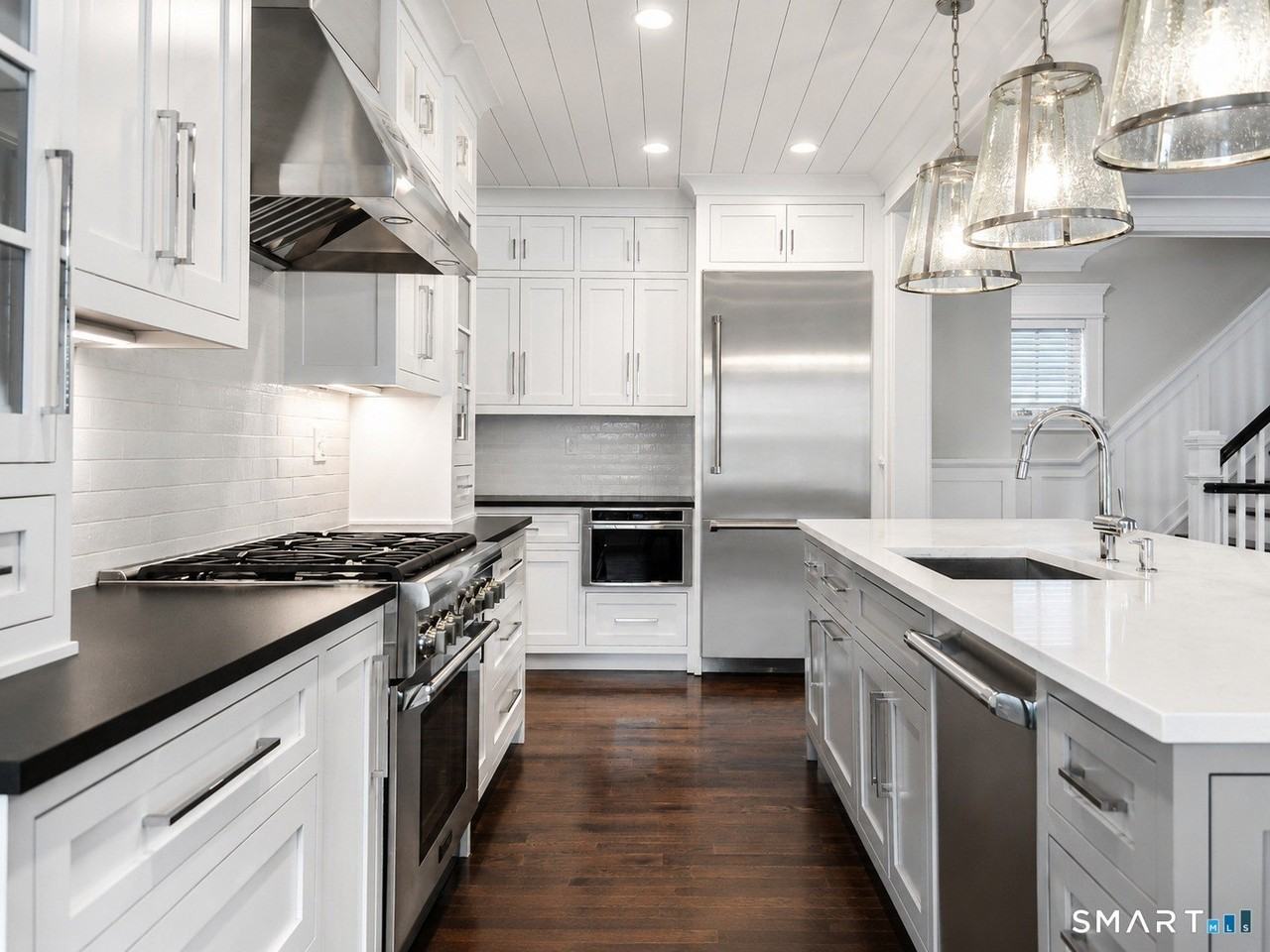 141 Park St - Photo 7 of 33