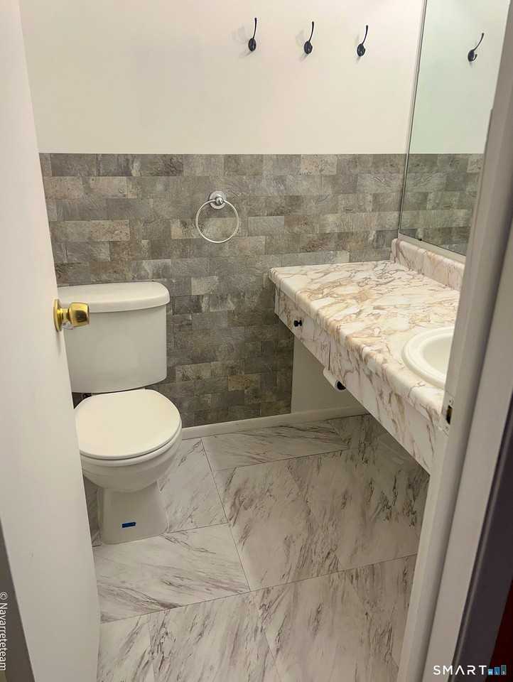 200 Woodmont Ave #127 - Photo 7 of 16