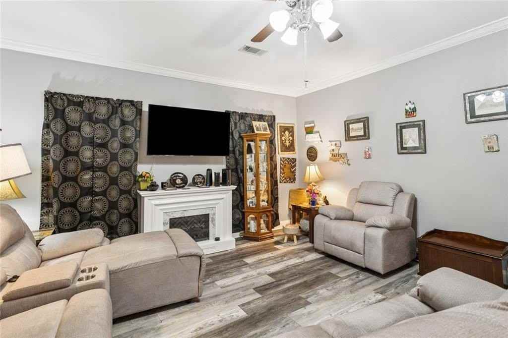 37665 Gayoso St - Photo 4 of 16