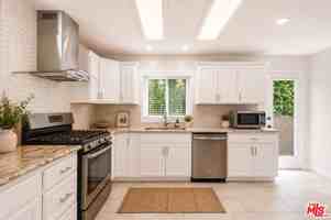 featured image of 6033 Fallbrook Ave