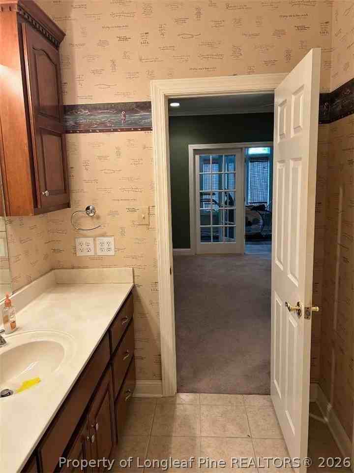 4890 Independence Dr - Photo 6 of 15