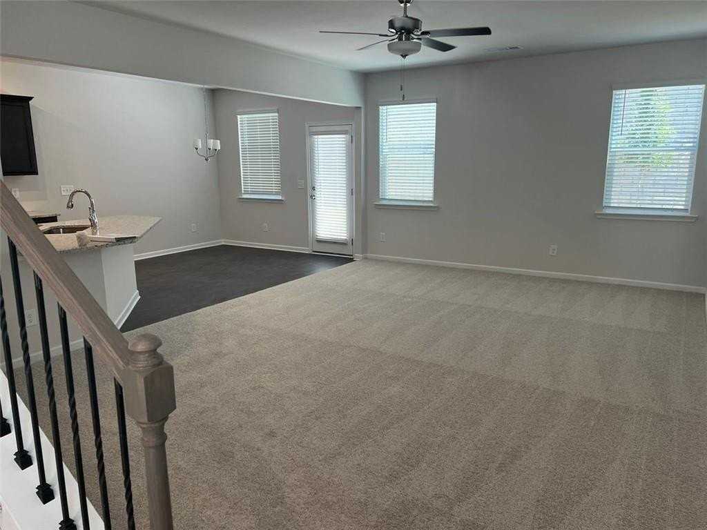 127 Berry Dr #127 - Photo 5 of 28