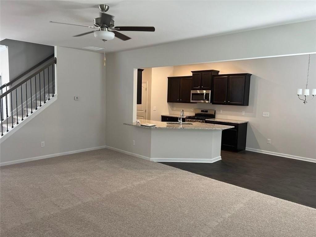 127 Berry Dr #127 - Photo 6 of 28