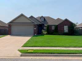 featured image of 6106 S 36th St #1