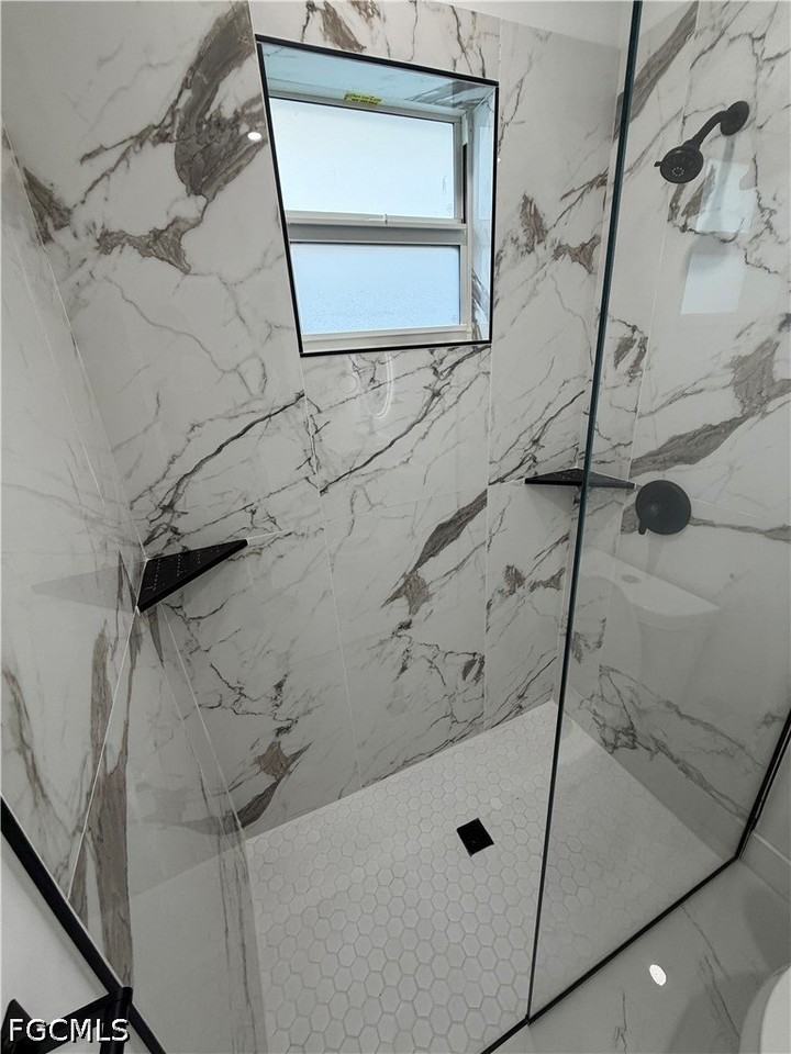 759 Cane St E - Photo 2 of 21