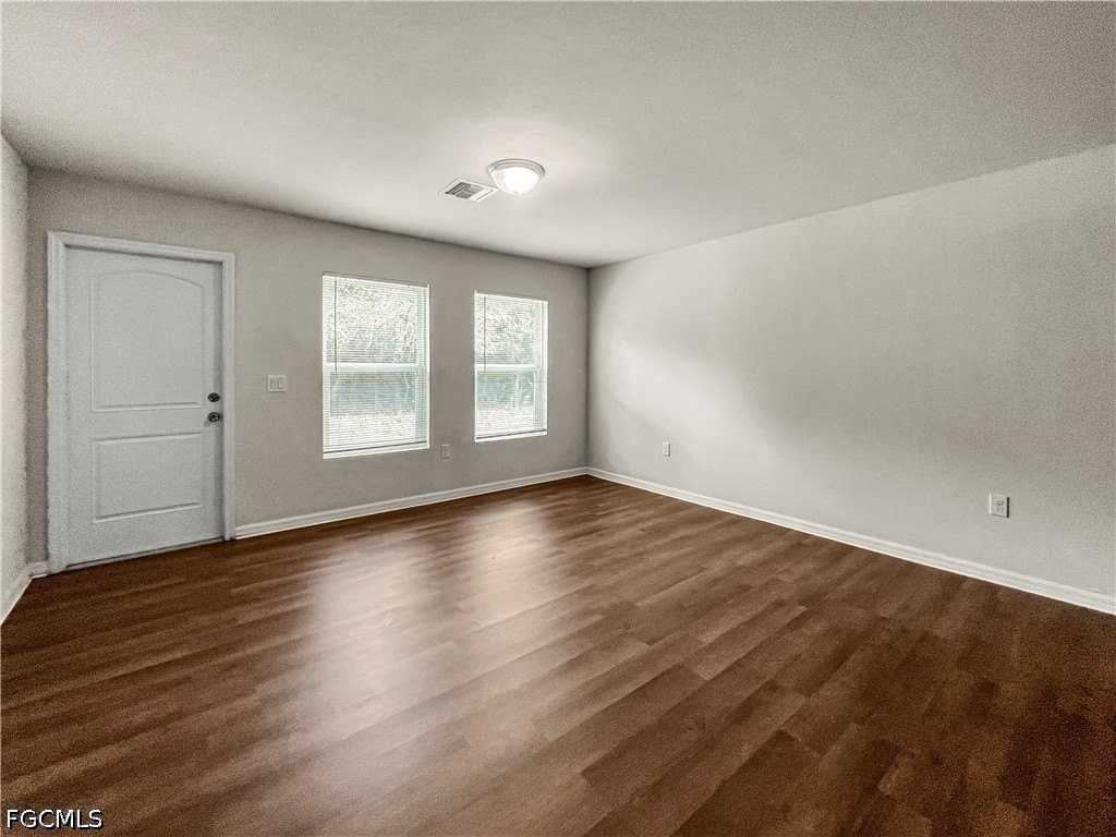 9177 Aegean Cir - Photo 7 of 46