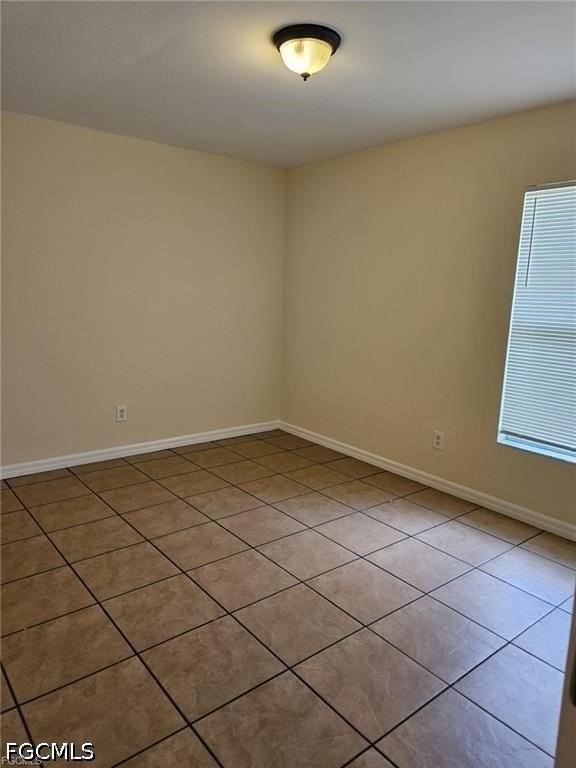 713 Jenna Ave S - Photo 6 of 10