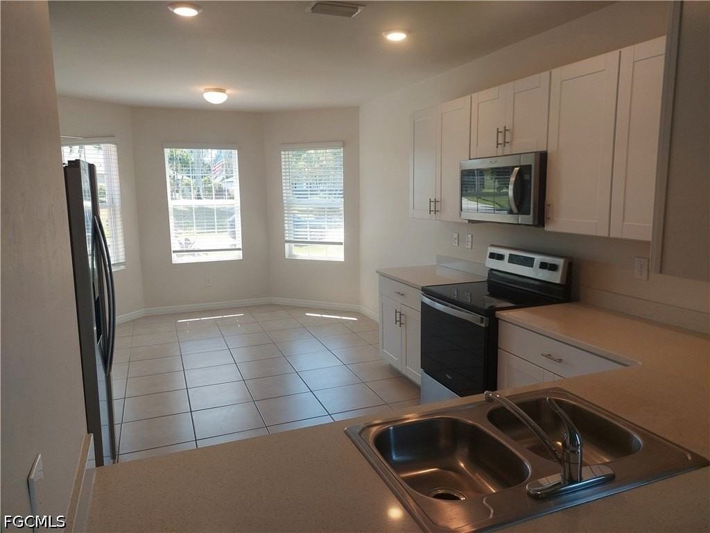 326 Sw 24th Pl - Photo 4 of 20