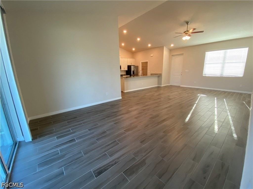 2000 Nw 7th Ave - Photo 3 of 22
