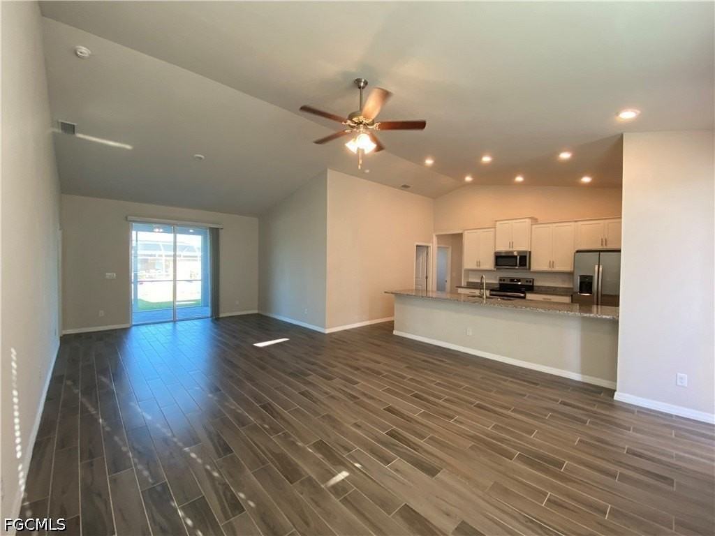 2000 Nw 7th Ave - Photo 4 of 22
