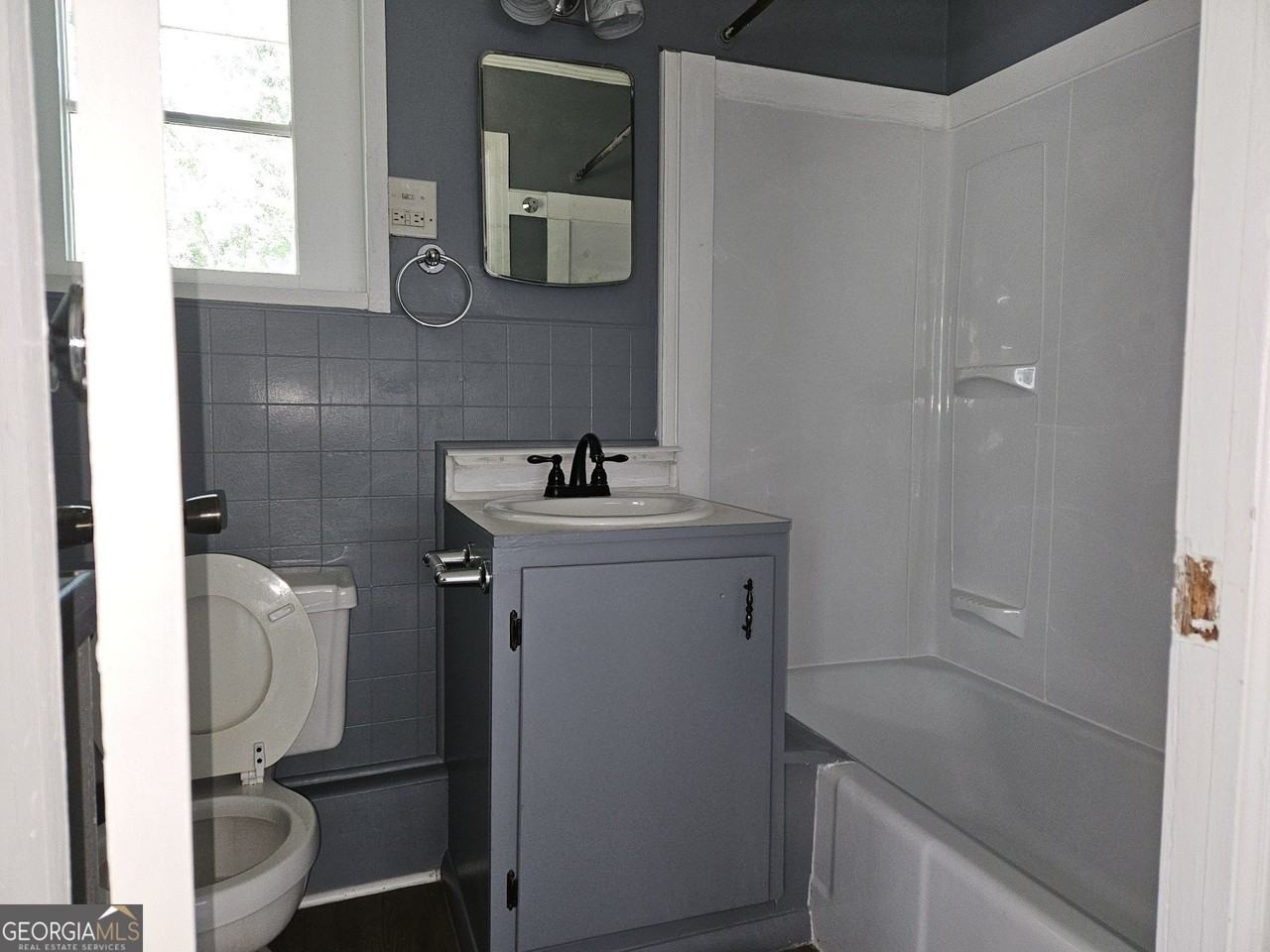 201 Institute St #A - Photo 7 of 8