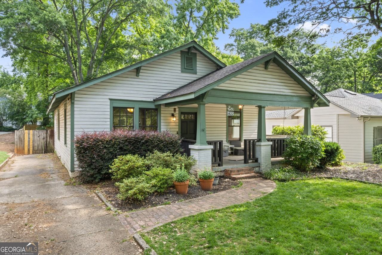 1422 Metropolitan Ave Se - Photo 2 of 24