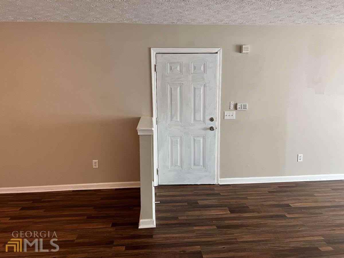 13101 Fairington Ridge Cir #101 - Photo 2 of 28