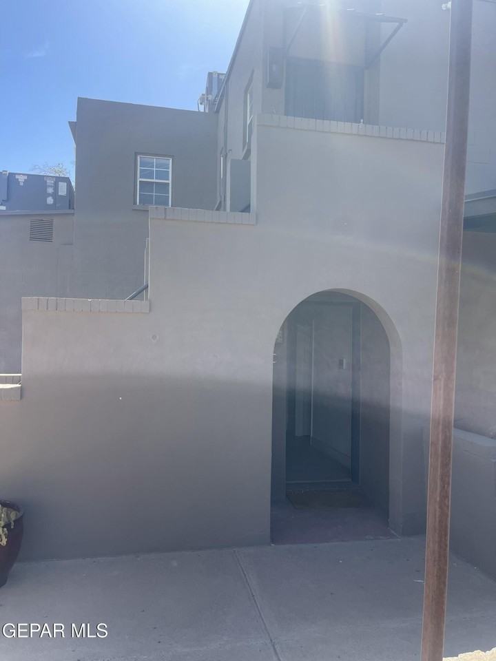 1415 N Ochoa St #A - Photo 2 of 16