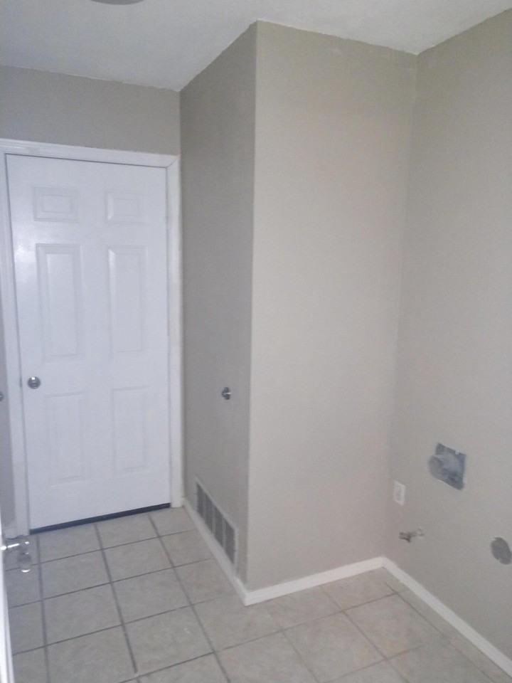 3401 Rising Sun St - Photo 5 of 13