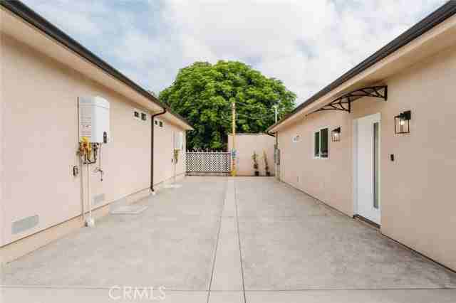 5736 Beck Ave - Photo 3 of 8