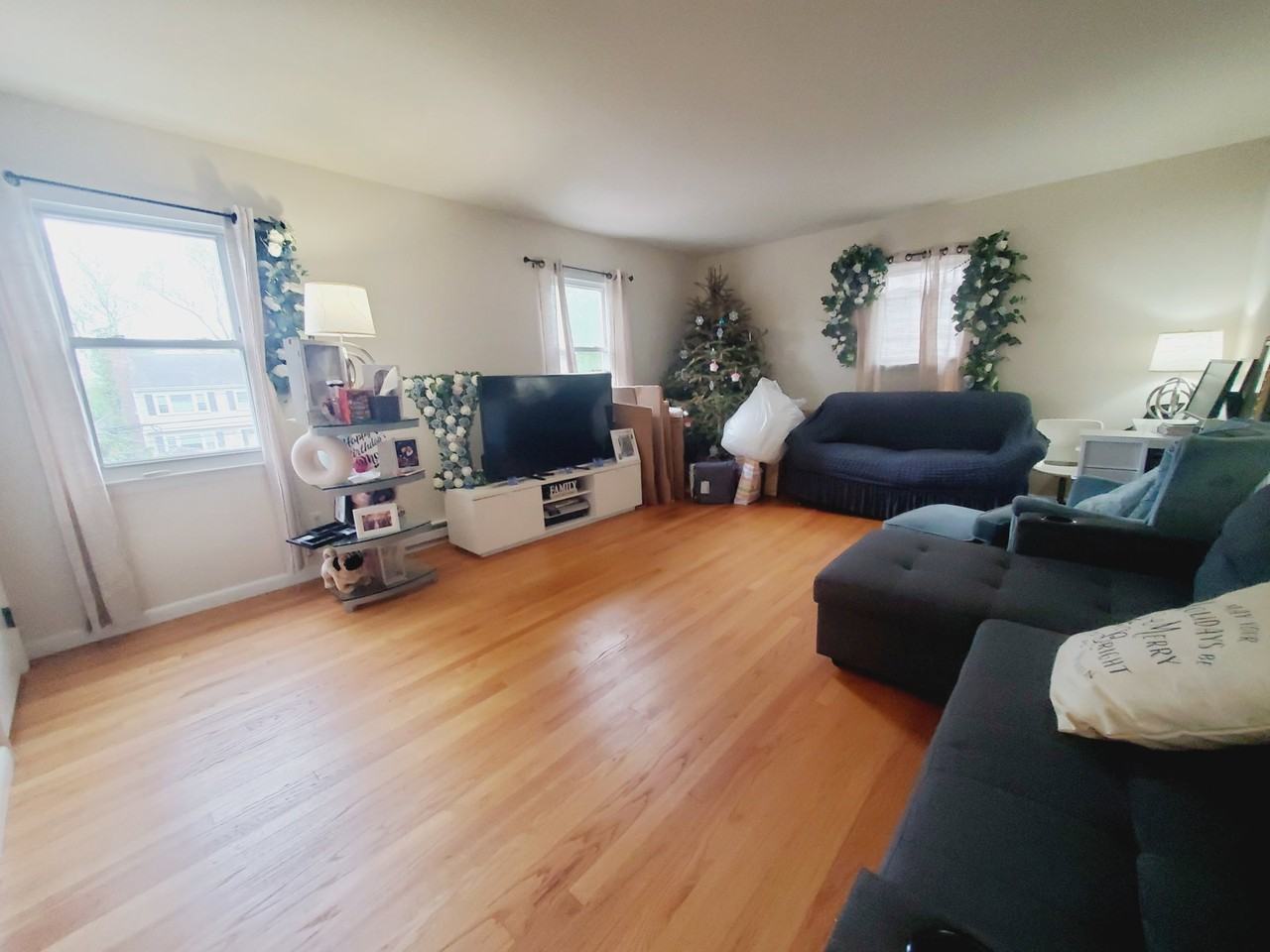76 Burwood Ave #2 - Photo 3 of 7