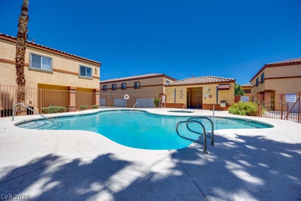 4915 E Russell Rd #127