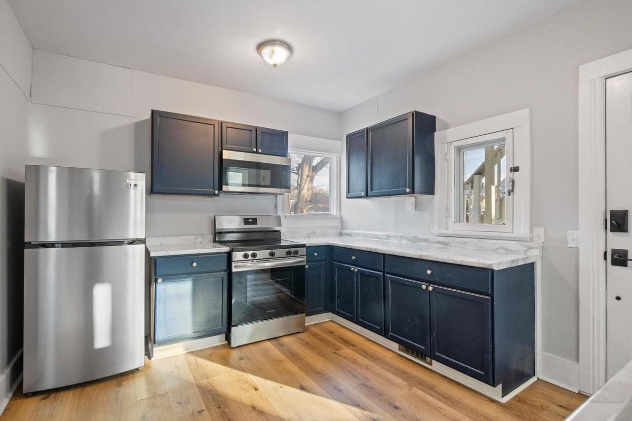 701 Washtenaw Rd #1 - Photo 4 of 18