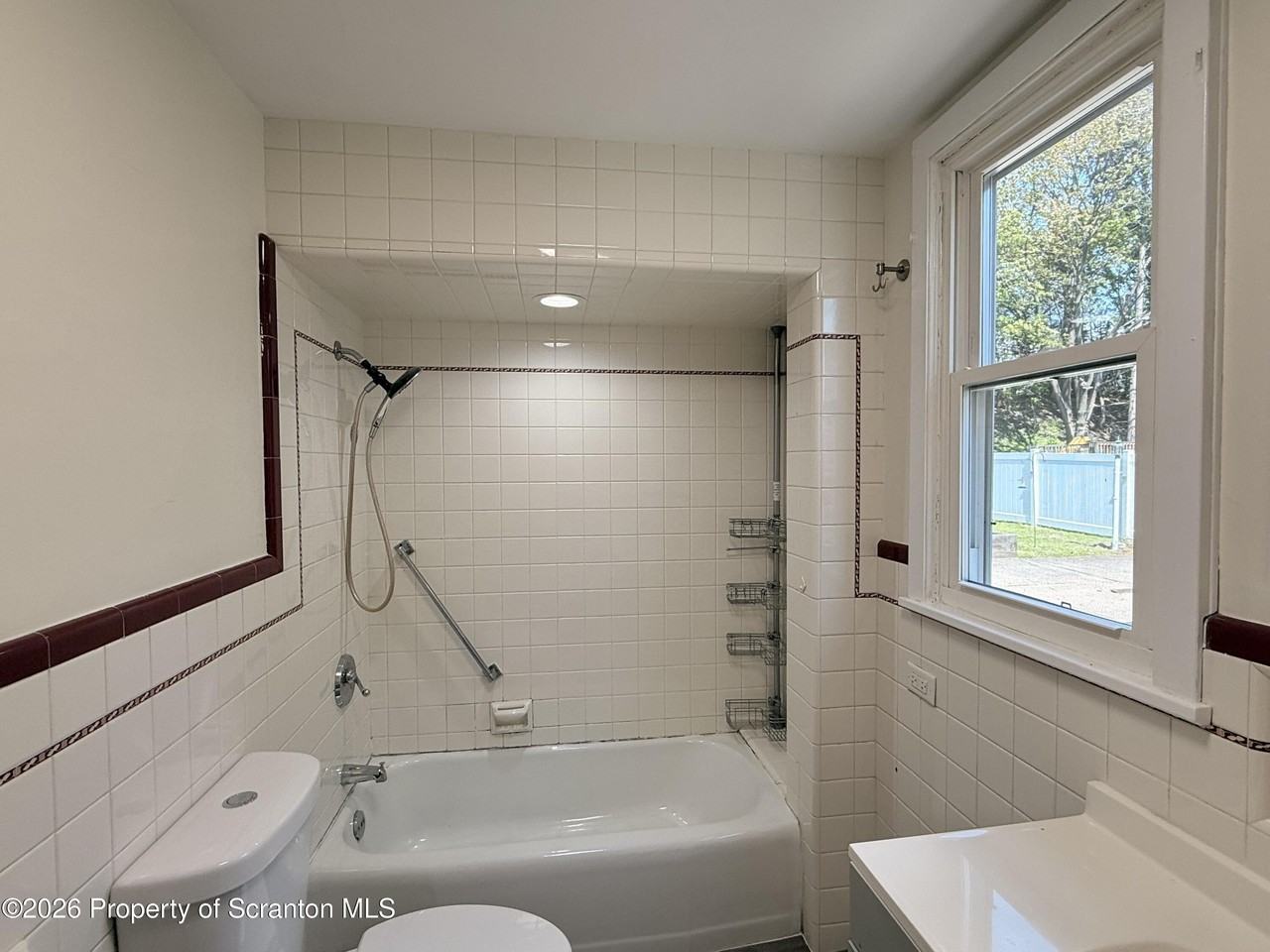 1744 Main St #REAR - Photo 7 of 20