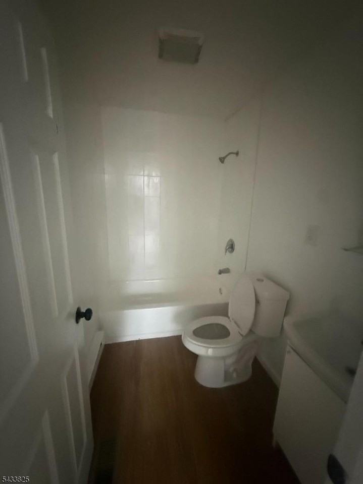 790 S 18th St #1R - Photo 3 of 3