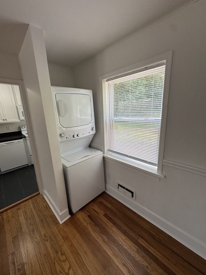 2909 Wade Ave #3 - Photo 4 of 7