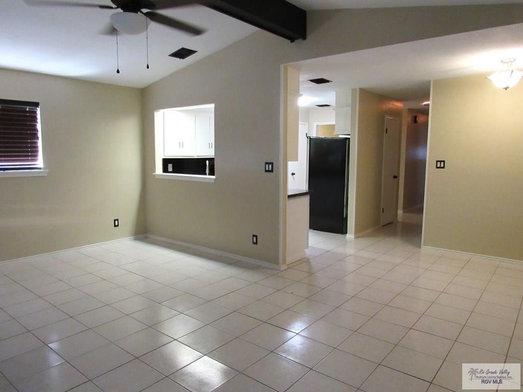 918 E Leggett Rd - Photo 3 of 21
