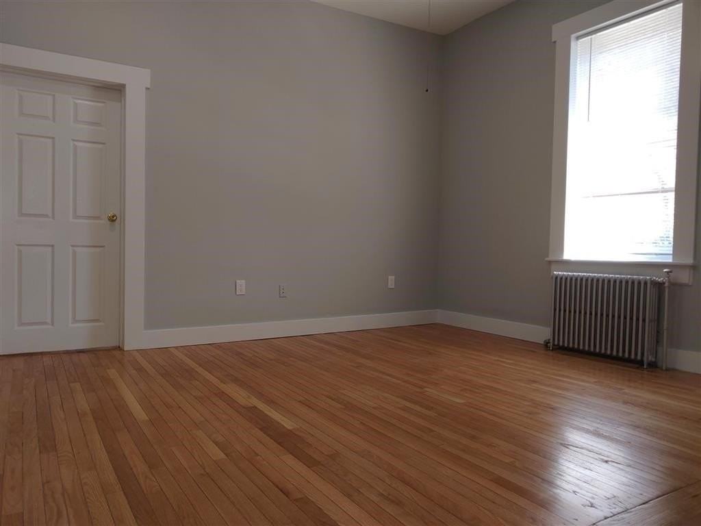 649 Jersey Ave #1 - Photo 7 of 8