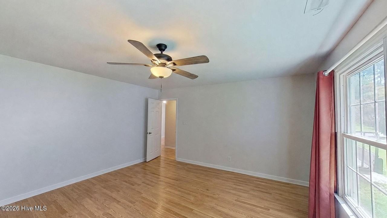 2668 Idlebrook Cir - Photo 7 of 22
