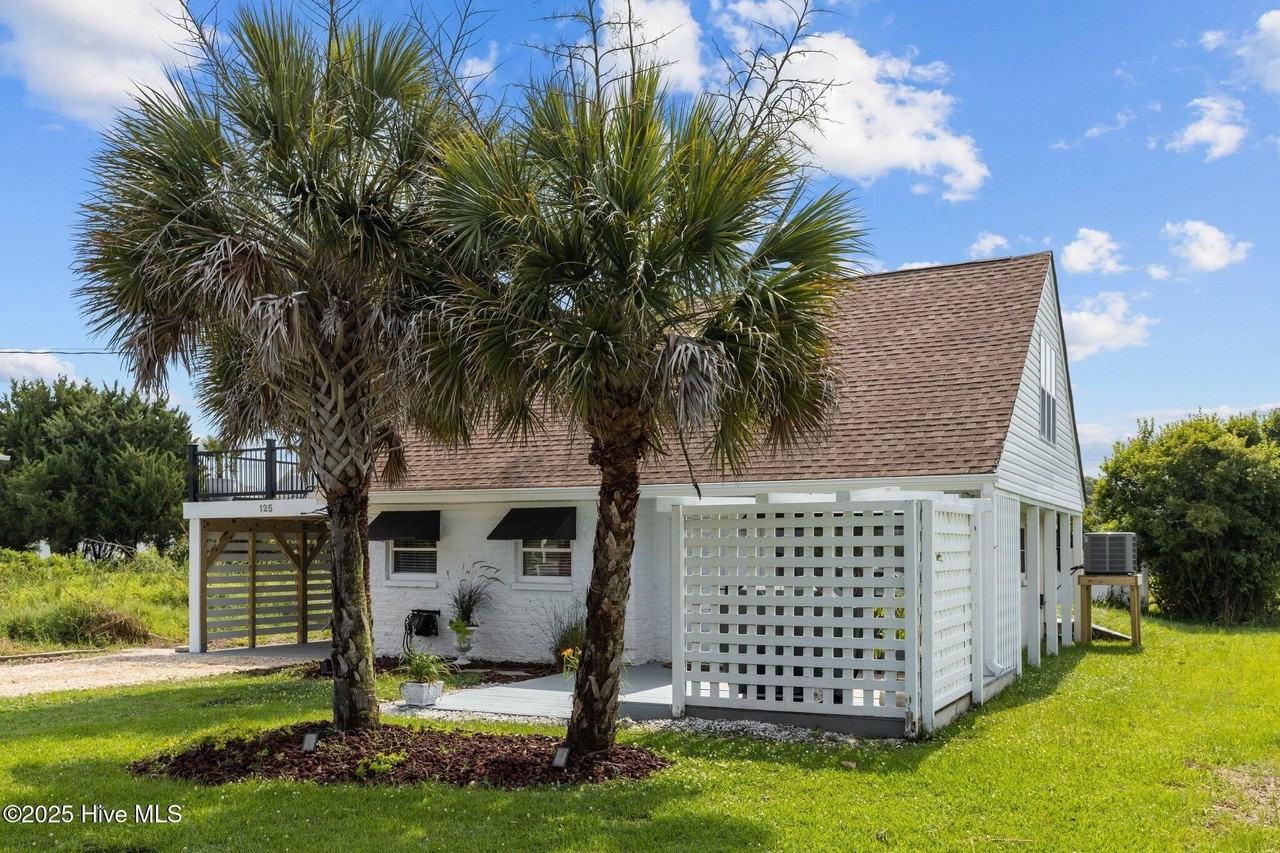 125 Pelican Dr - Photo 3 of 49