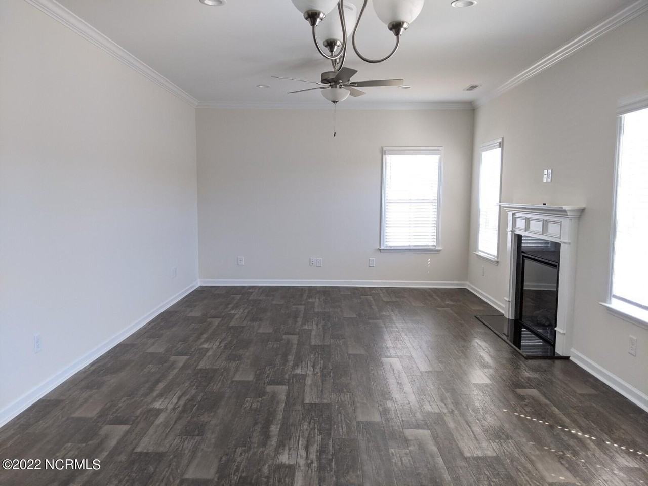 325 Sequoia Dr - Photo 5 of 16