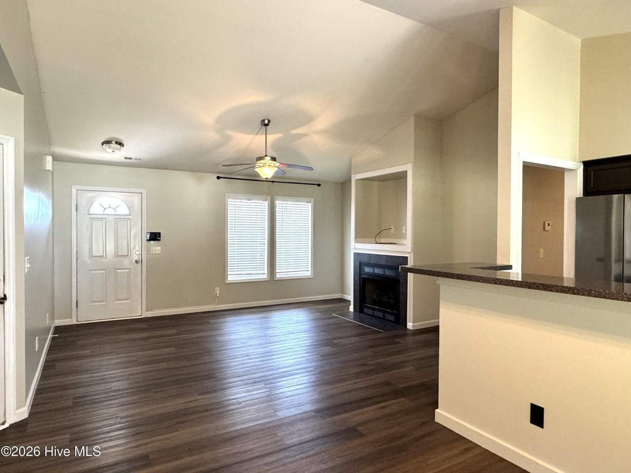 186 Christy Dr - Photo 5 of 30