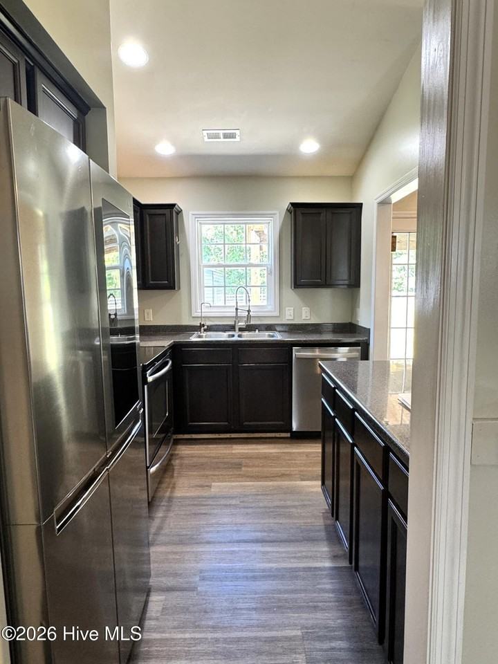 186 Christy Dr - Photo 7 of 30