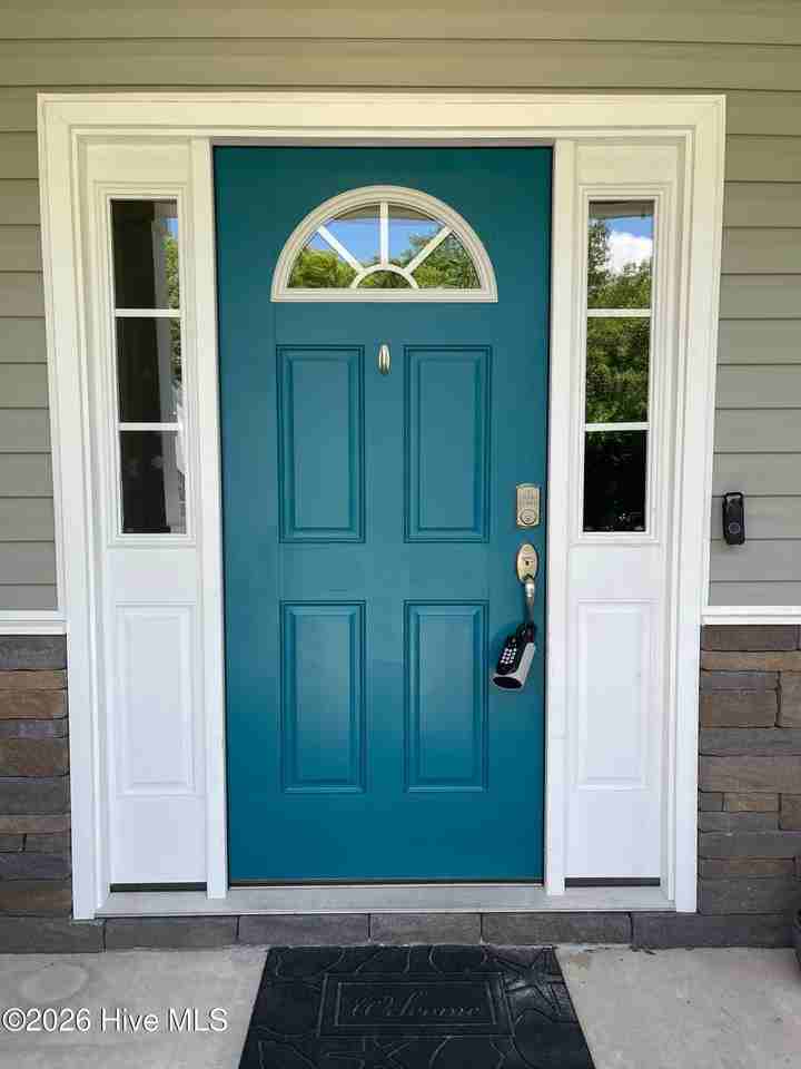 807 Oleander St - Photo 2 of 40