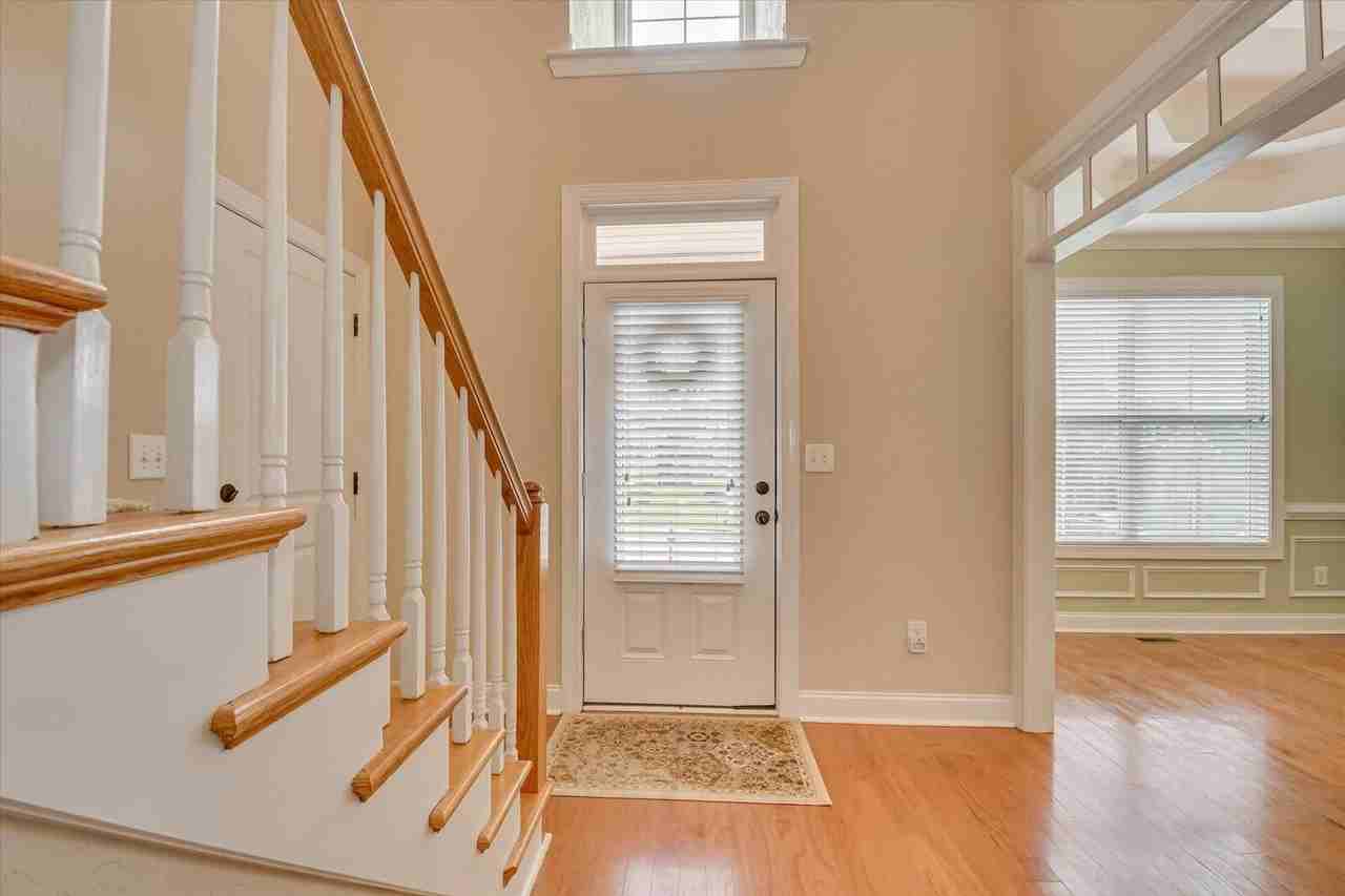 2520 Grier Cir - Photo 4 of 43